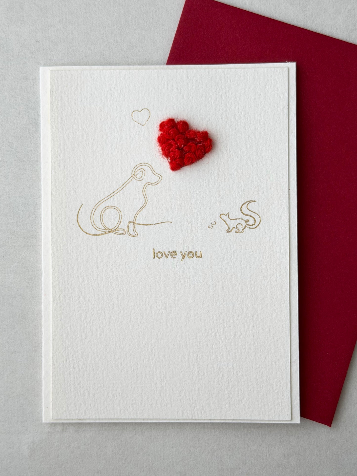 DOGGIE AND SQUIRREL LOVE